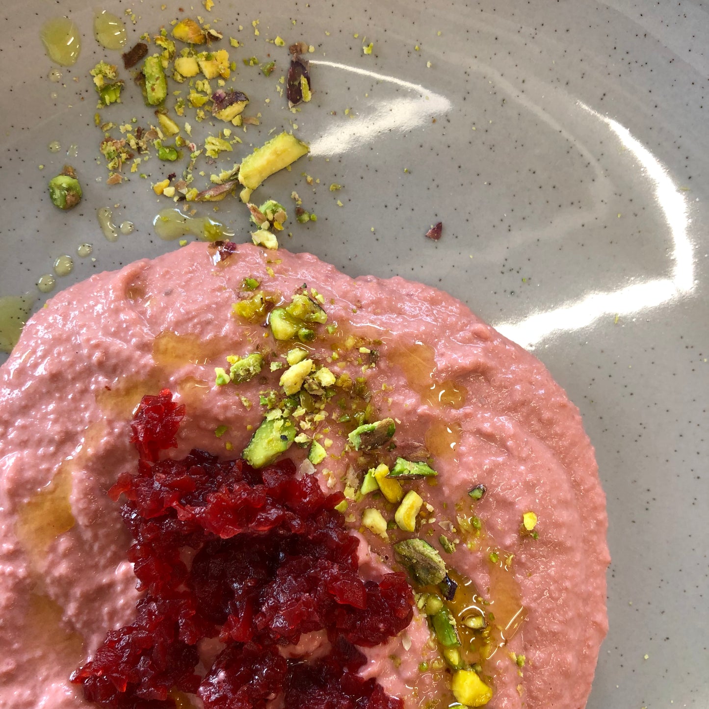 BEETROOT HUMOUS